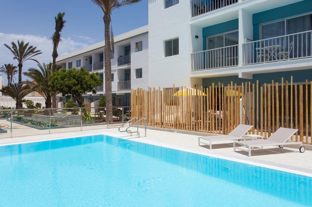 Apartamento Bristol Beach คอร์ราเลโฮ ภายนอก รูปภาพ